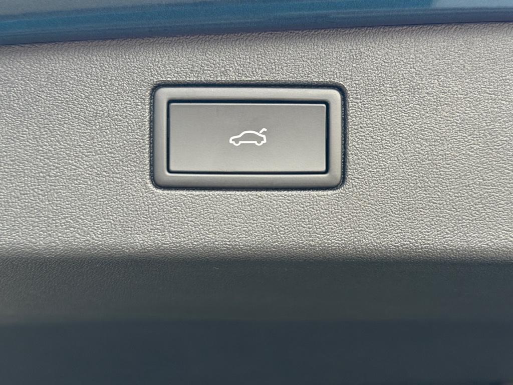 Volkswagen Tiguan 1.5 ehybrid r-line | black line | 360 camera | trekhaak |