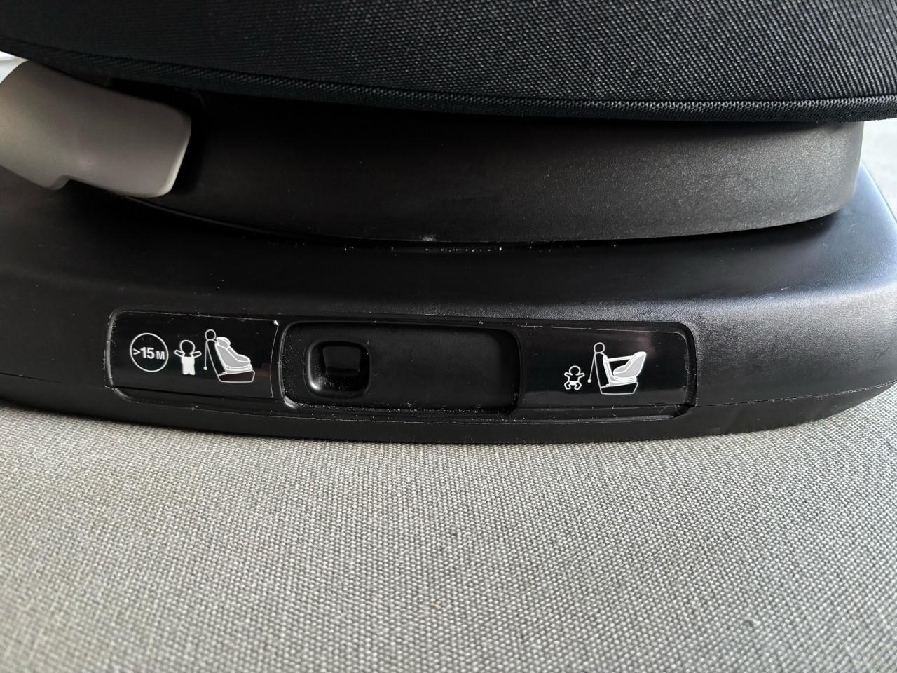 Maxi Cosi AxissFix peuter autostoel 360graden draaibaar