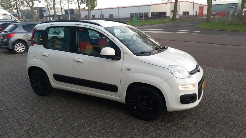 Fiat Panda 0.9 TwinAir Easy 5deurs bj:2013 airco apk 2027 i.z.g.st