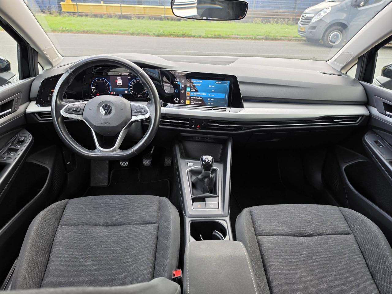 TE KOOP – VOLKSWAGEN GOLF 8 1.5 TSI R-LINE