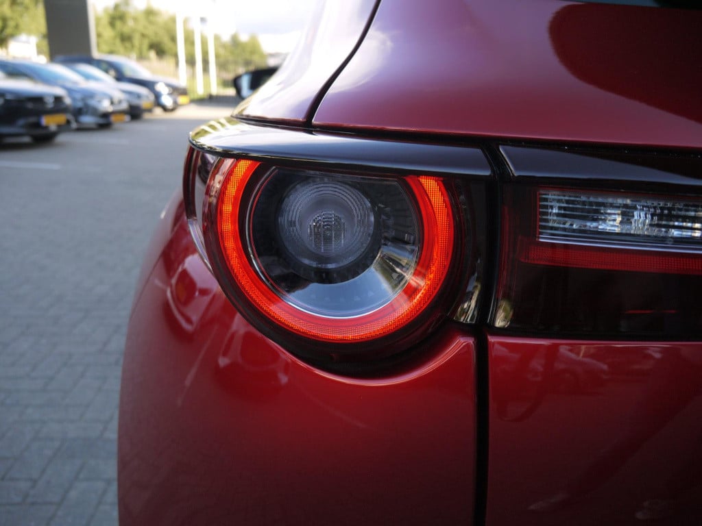 Mazda Cx-30 2.0 e-skyactiv-x m hybrid exclusive-line|trekhaak|rijklaar