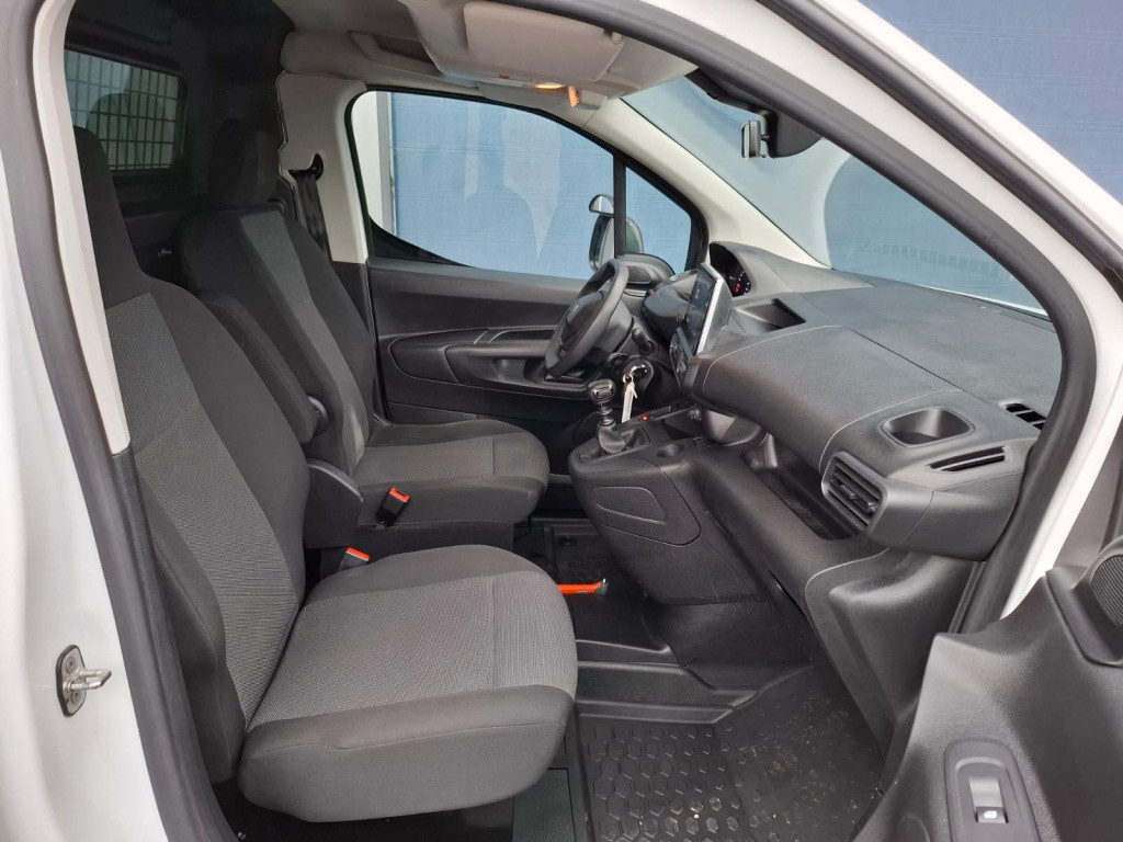 Peugeot Partner 1.5 bluehdi premium airco / cruise controle / navi / 105 pk