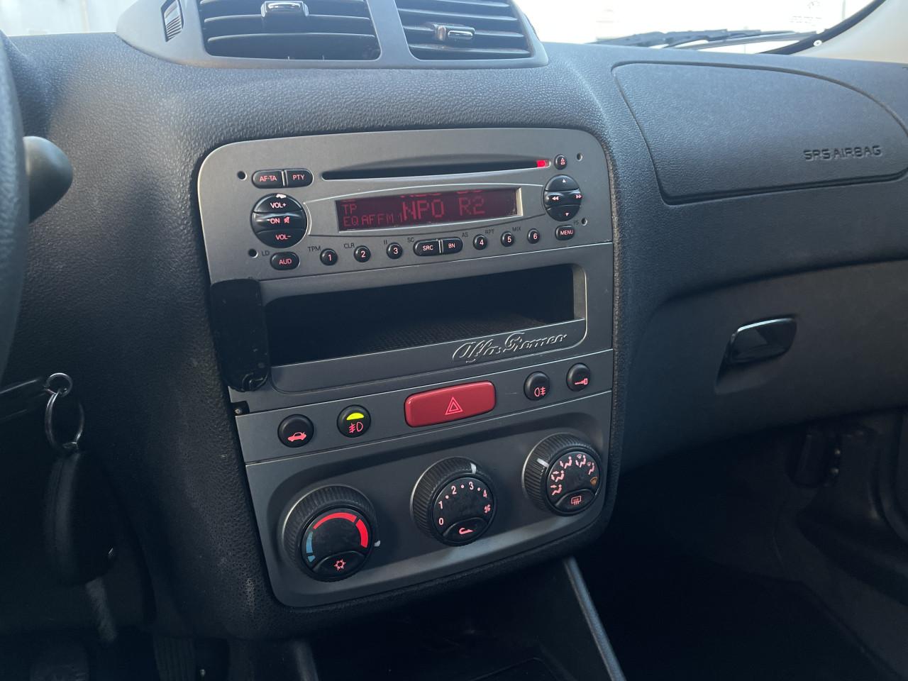 Alfa Romeo 147 1.6 T.Spark Ed. Sportiva//NAP/BOEKJES/APK/