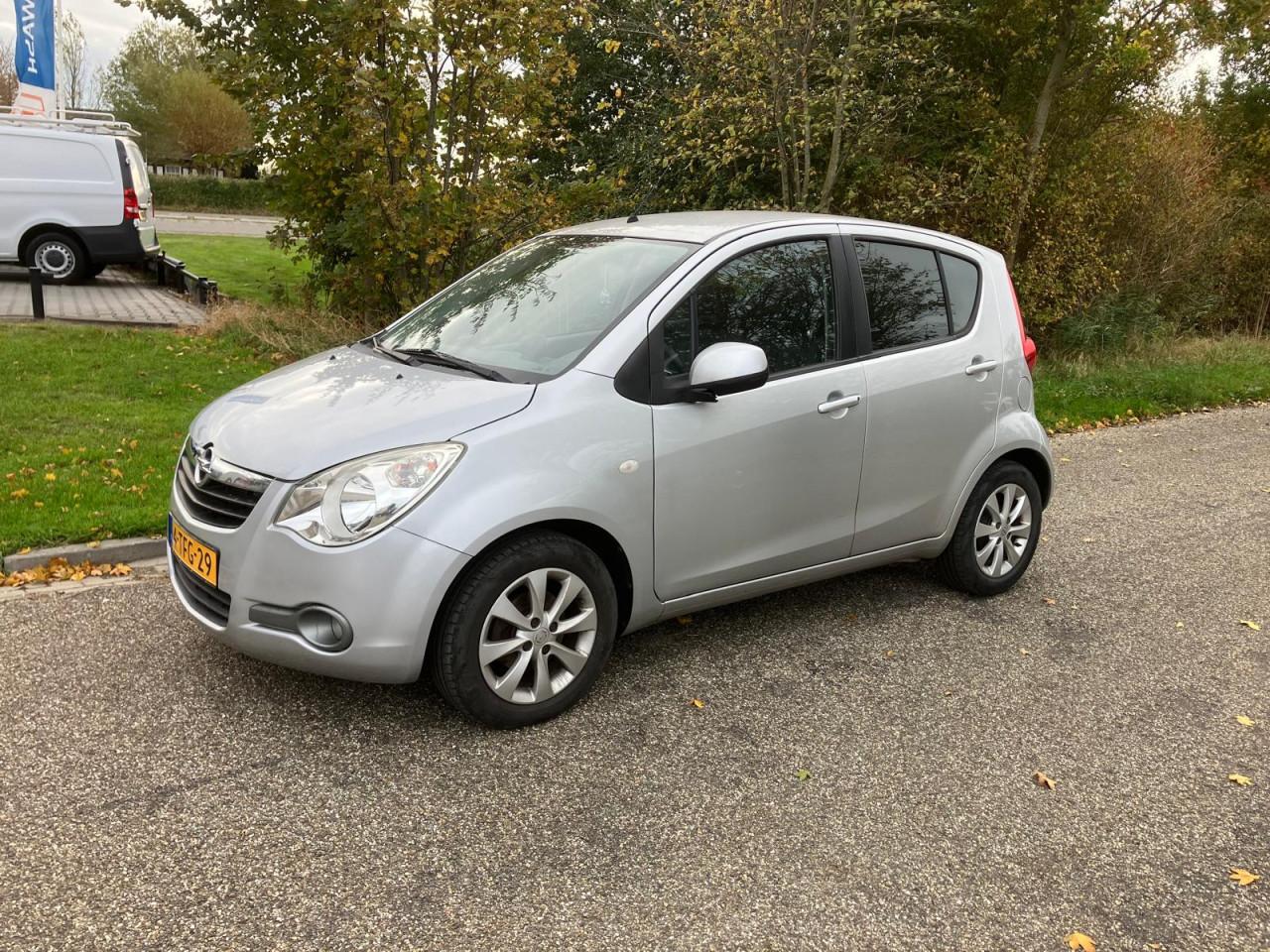 Opel Agila 1.0