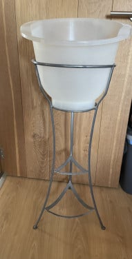 Tummy tub met standaard