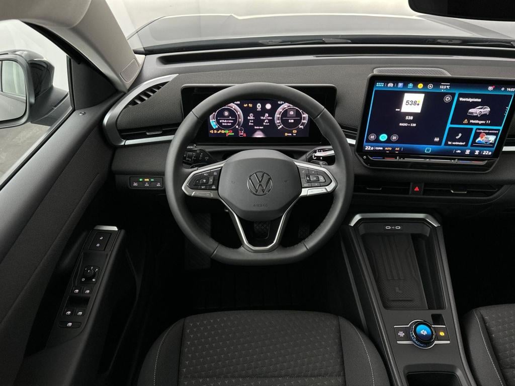Volkswagen T-roc 1.5 etsi life first edition