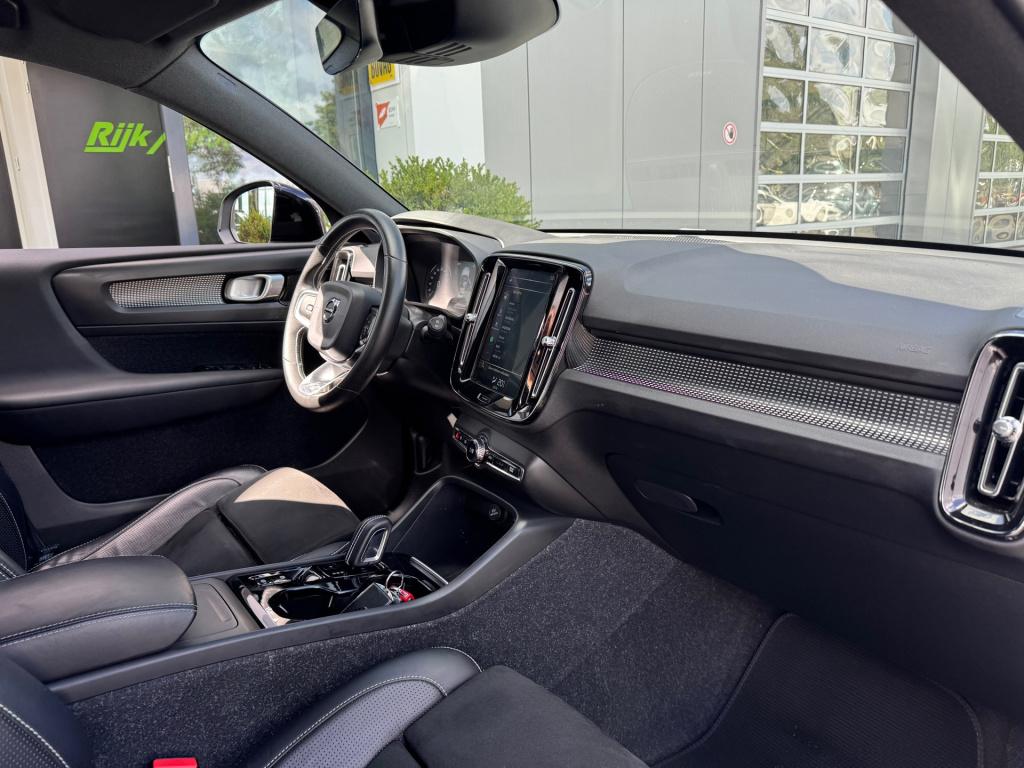 Volvo XC40 1.5 t3 r-design * harman/kardon * trekhaak
