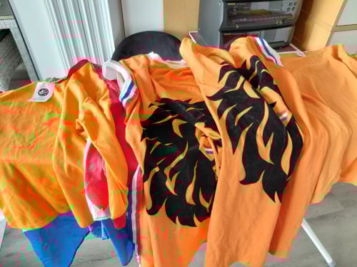 Oranje kleding