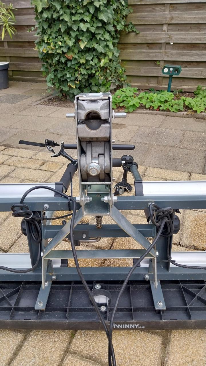 Fietsendrager  twinny load voor 2 e-bikes