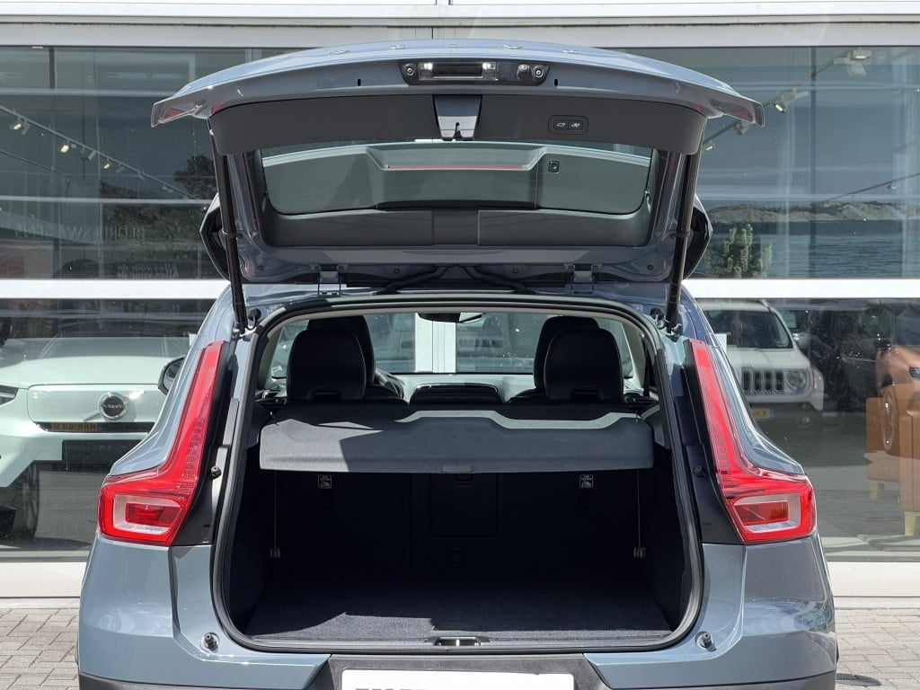 Volvo XC40 t4 211pk recharge plus bright| adap.cruise| leder| trekhaak| cam