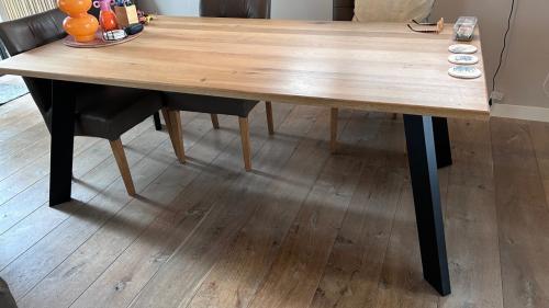 Massief houten eettafel 200x100 cm