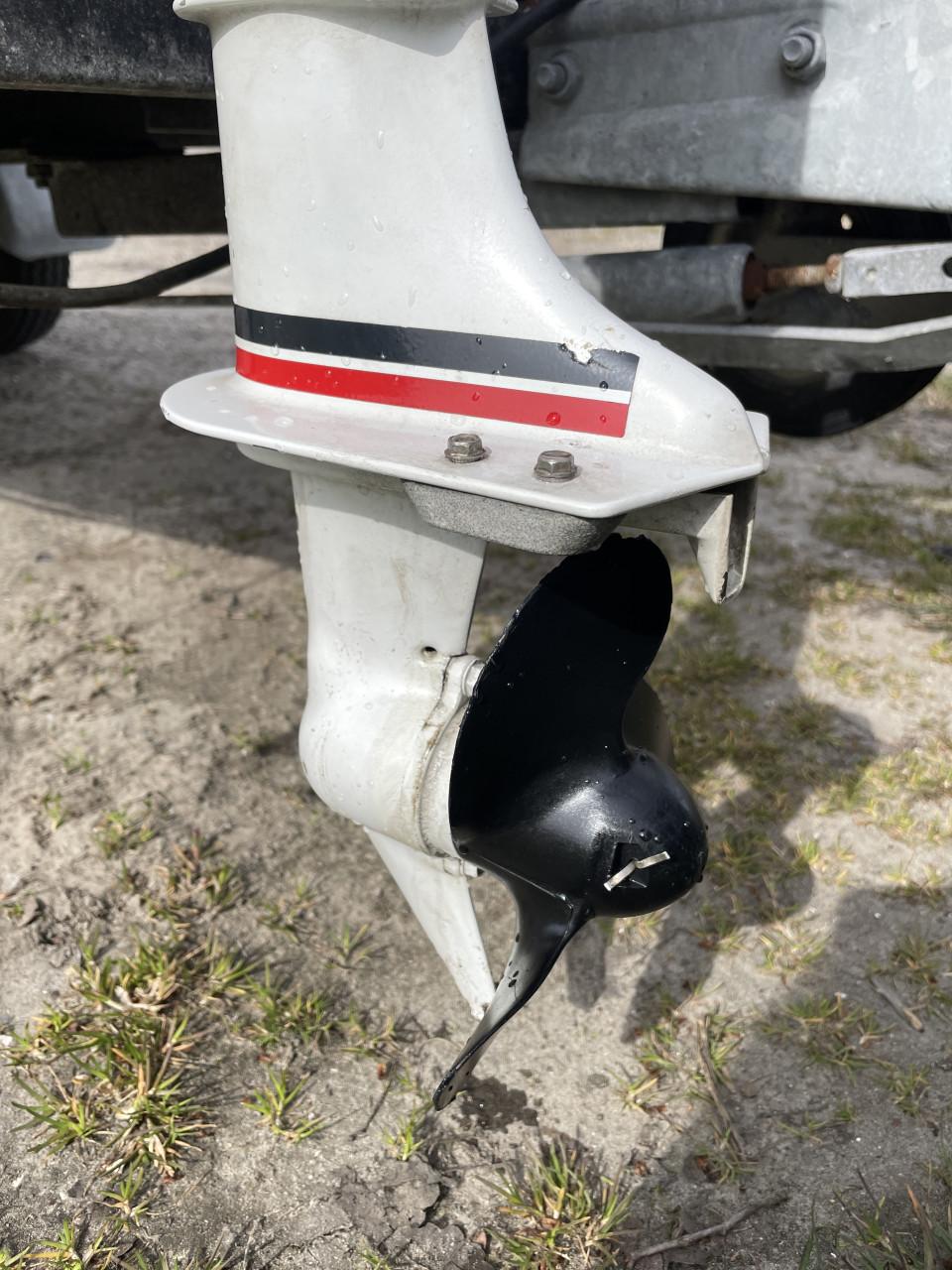 Te koop, twee buitenboordmotoren