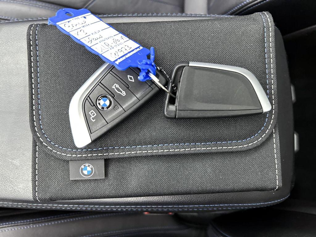 BMW X3 xdrive30e high executive | m-sport | panoramadak | apple carplay / a