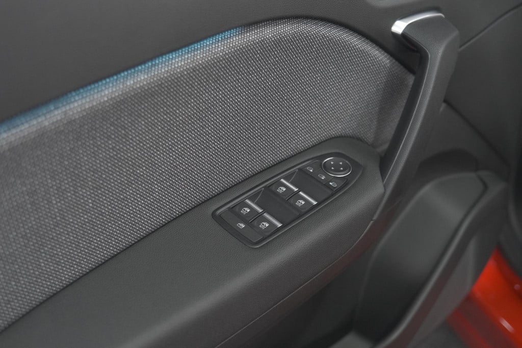 Renault Captur 1.6 e-tech full hybrid 145 techno | advanced driving | camer