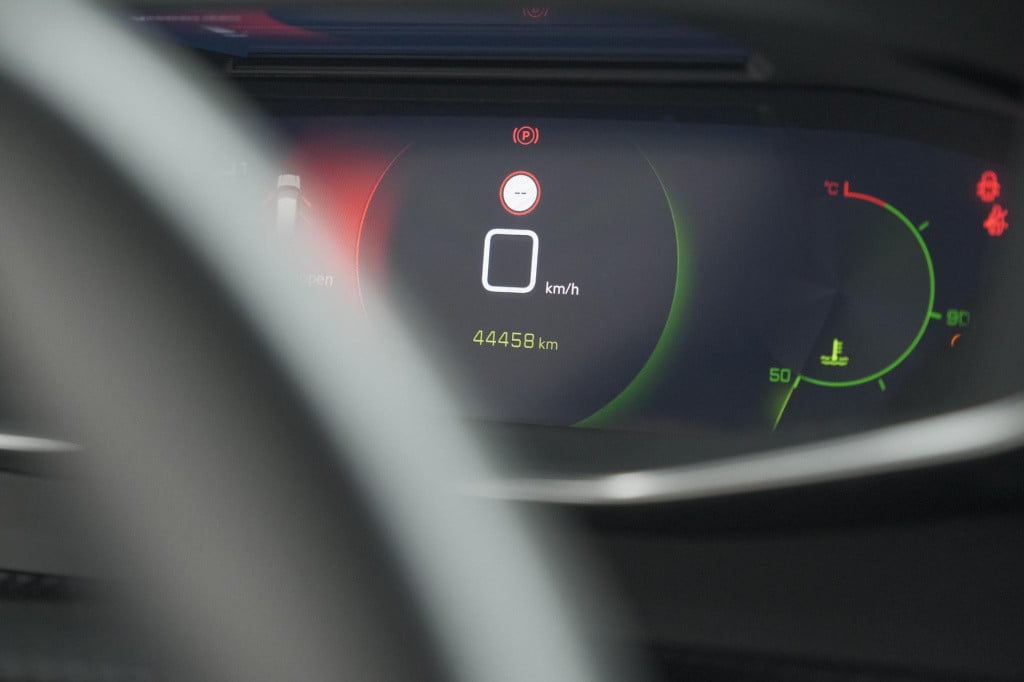 Peugeot 208 puretech 100 gt | camera | dodehoekdetectie | apple carplay | s