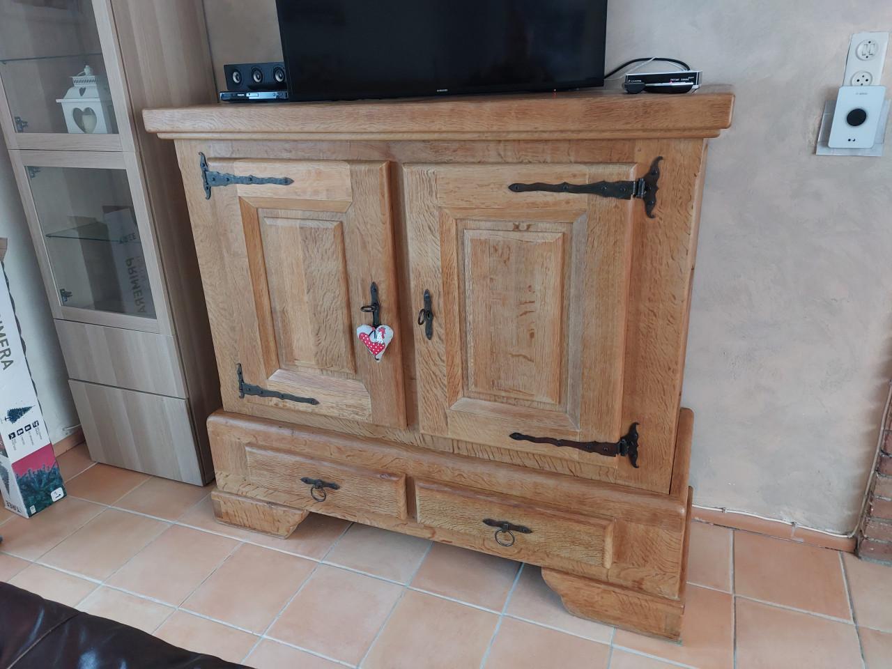 Massief eiken kasten