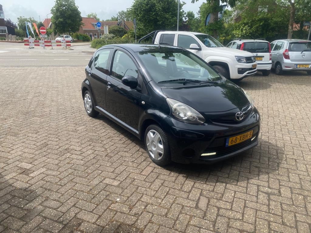 Toyota Aygo 1.0 12v vvt-i aspiration, jaar apk, 3 maanden garantie, beurt, 