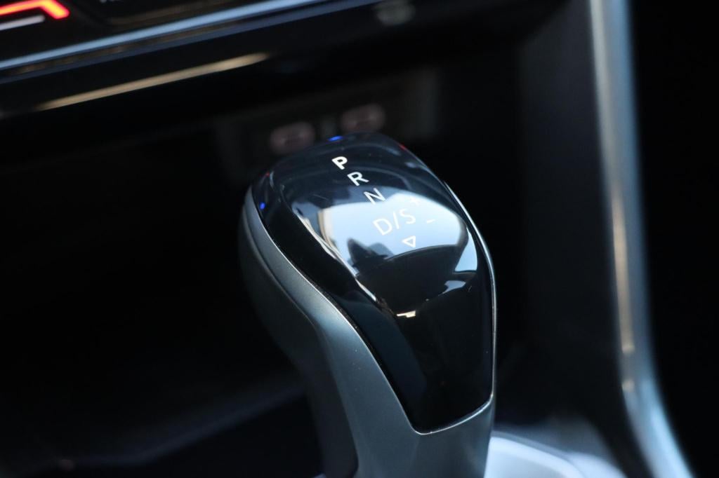 Volkswagen T-roc 1.5 tsi style 150pk dsg7