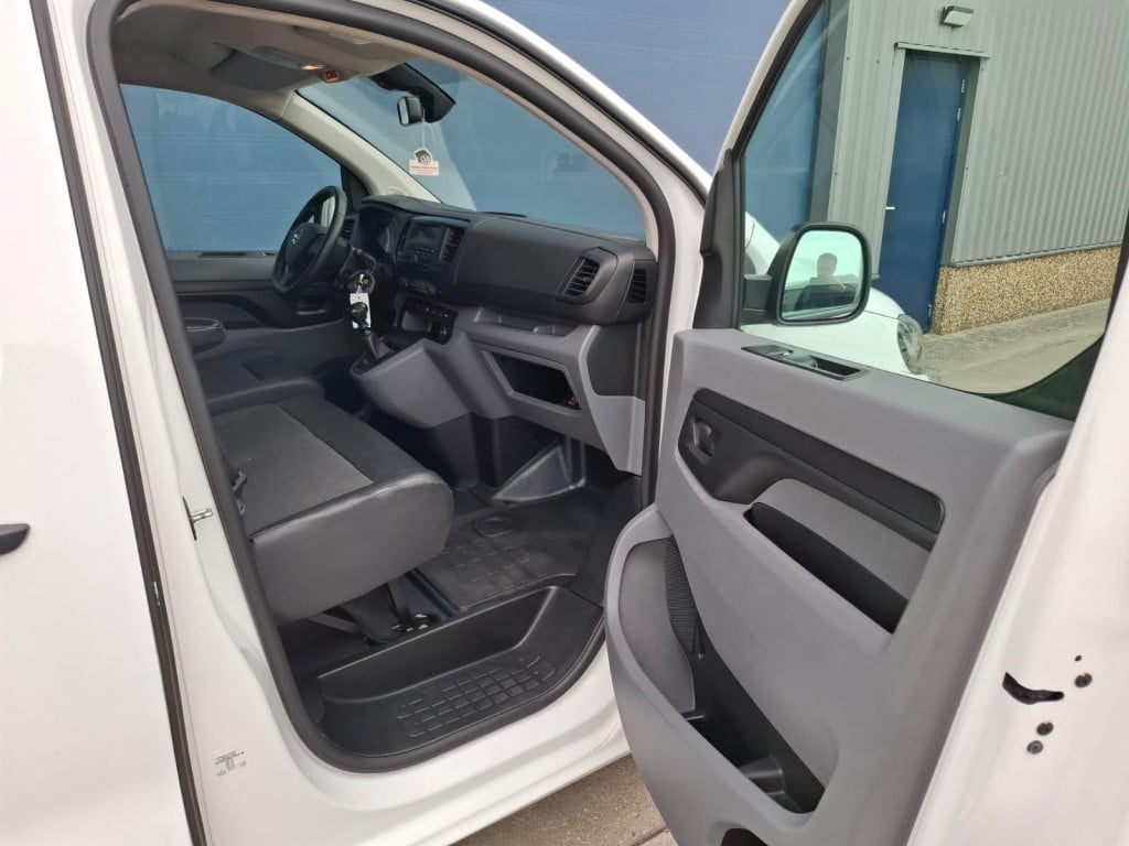 Opel Vivaro 1.5 cdti l2h1 edition l3h1 / airco / cruise controle / 3 zits /
