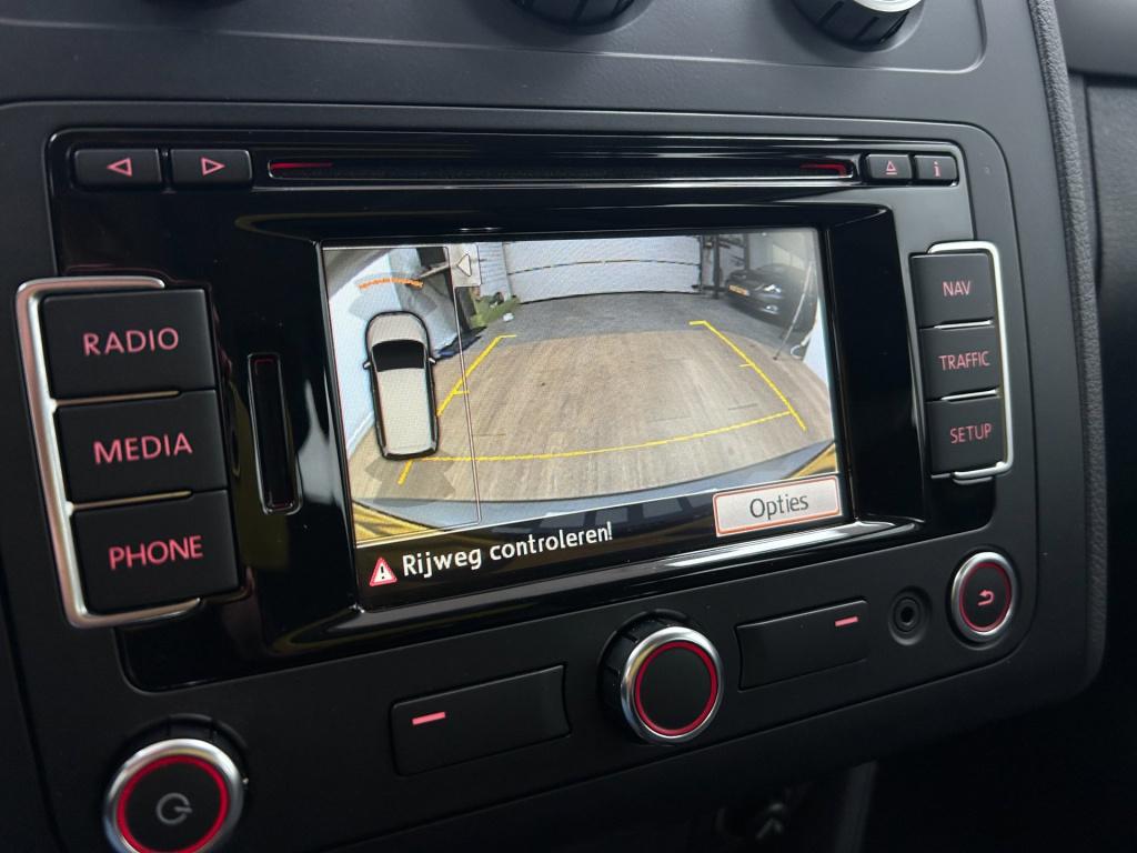 Volkswagen Touran occasion 1.2 tsi highline bluemotion 7p. | grijs | tweede