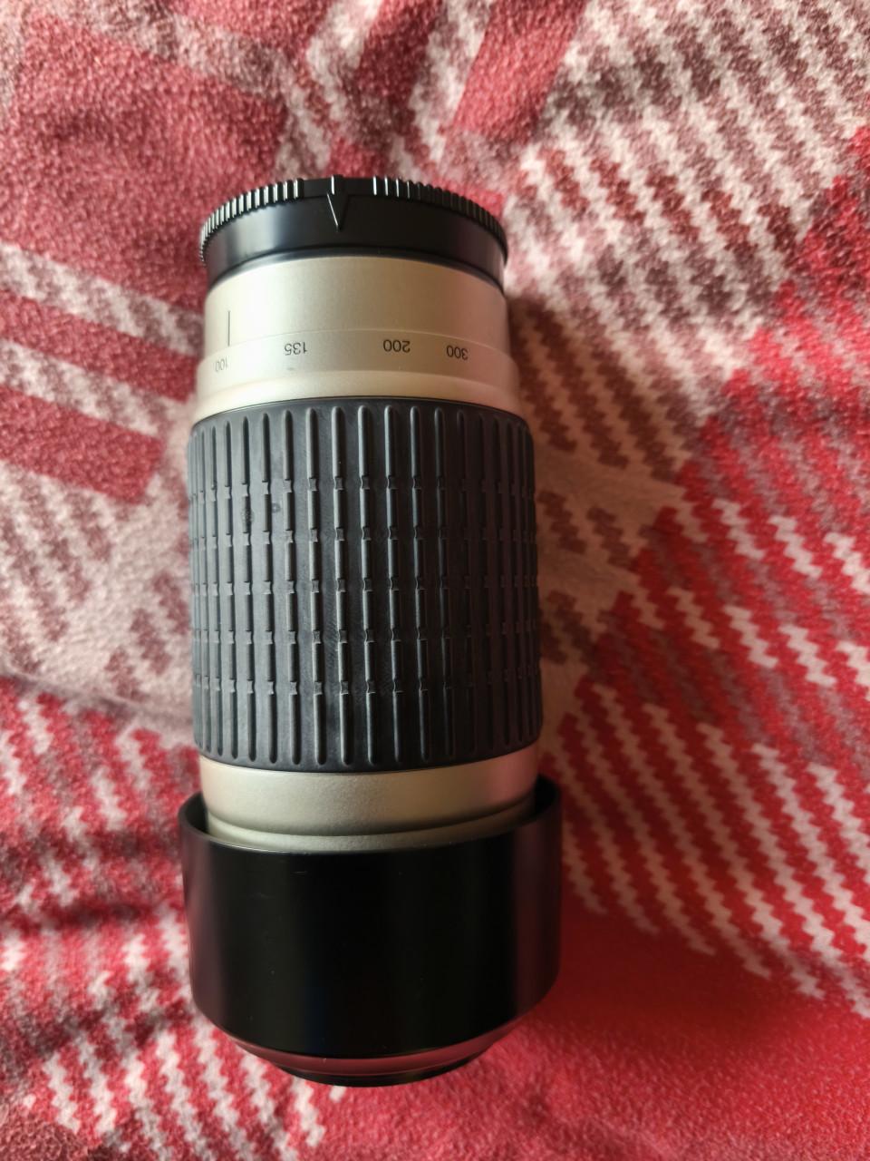 Te koop aangeboden Sony A77 Spiegelreflex Camera.