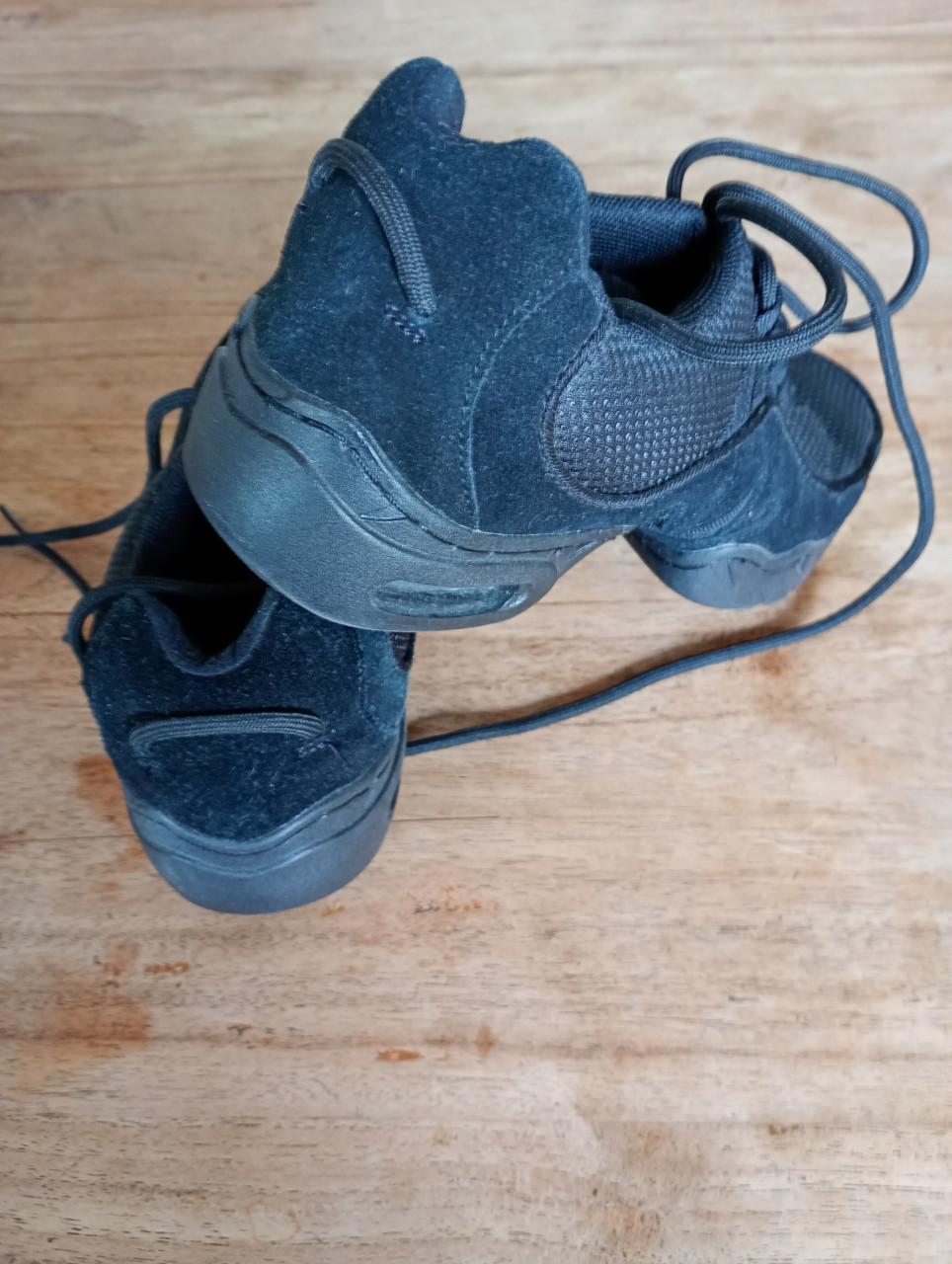 Flex Air Dance Sneaker