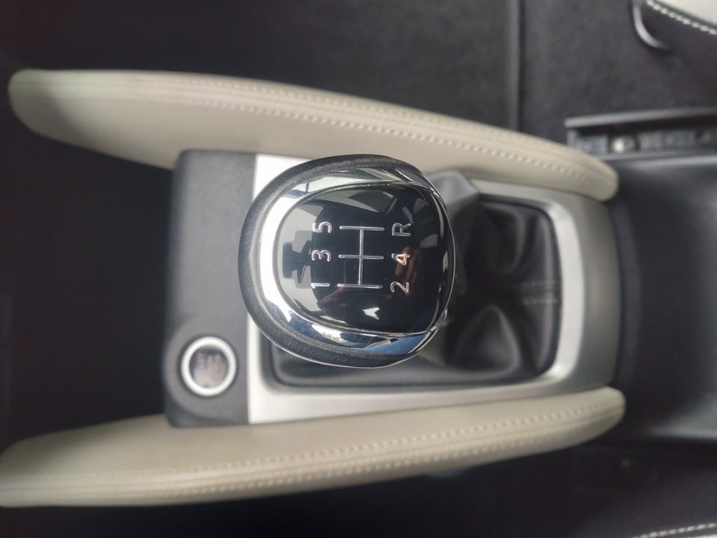 Nissan Micra 1.0 ig-t tekna