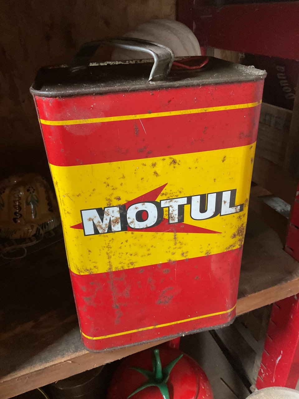 Oud Motul olieblik