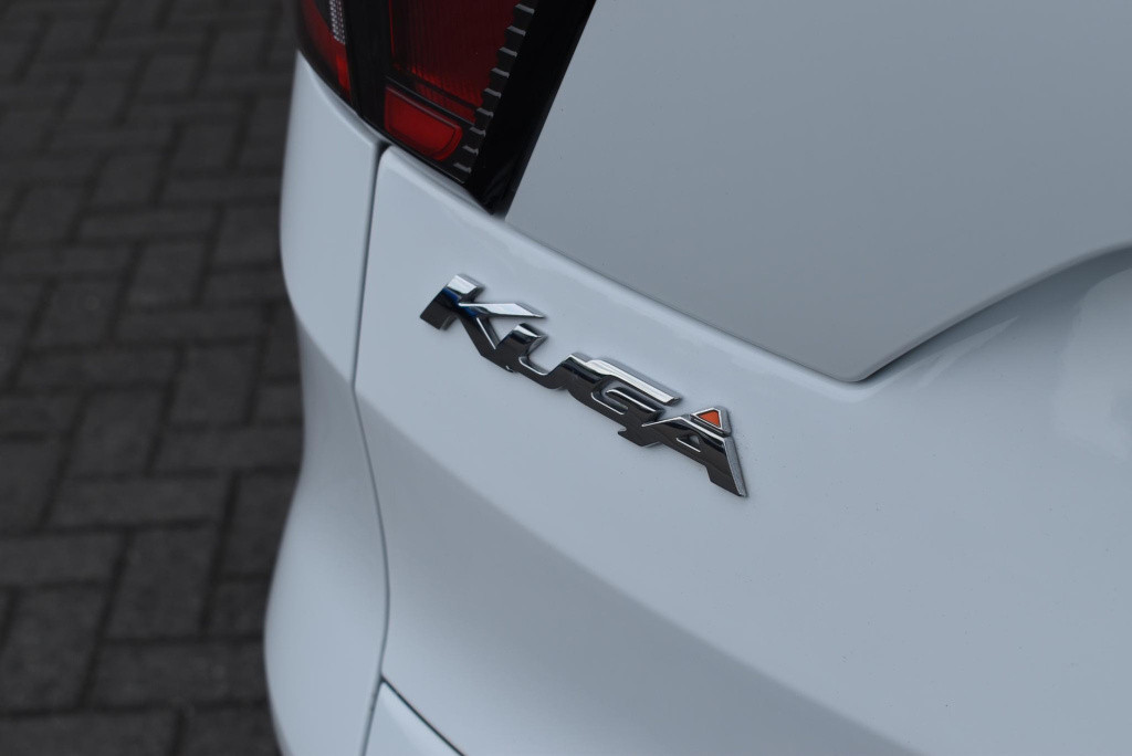 Ford Kuga 1.5 ecoboost titanium