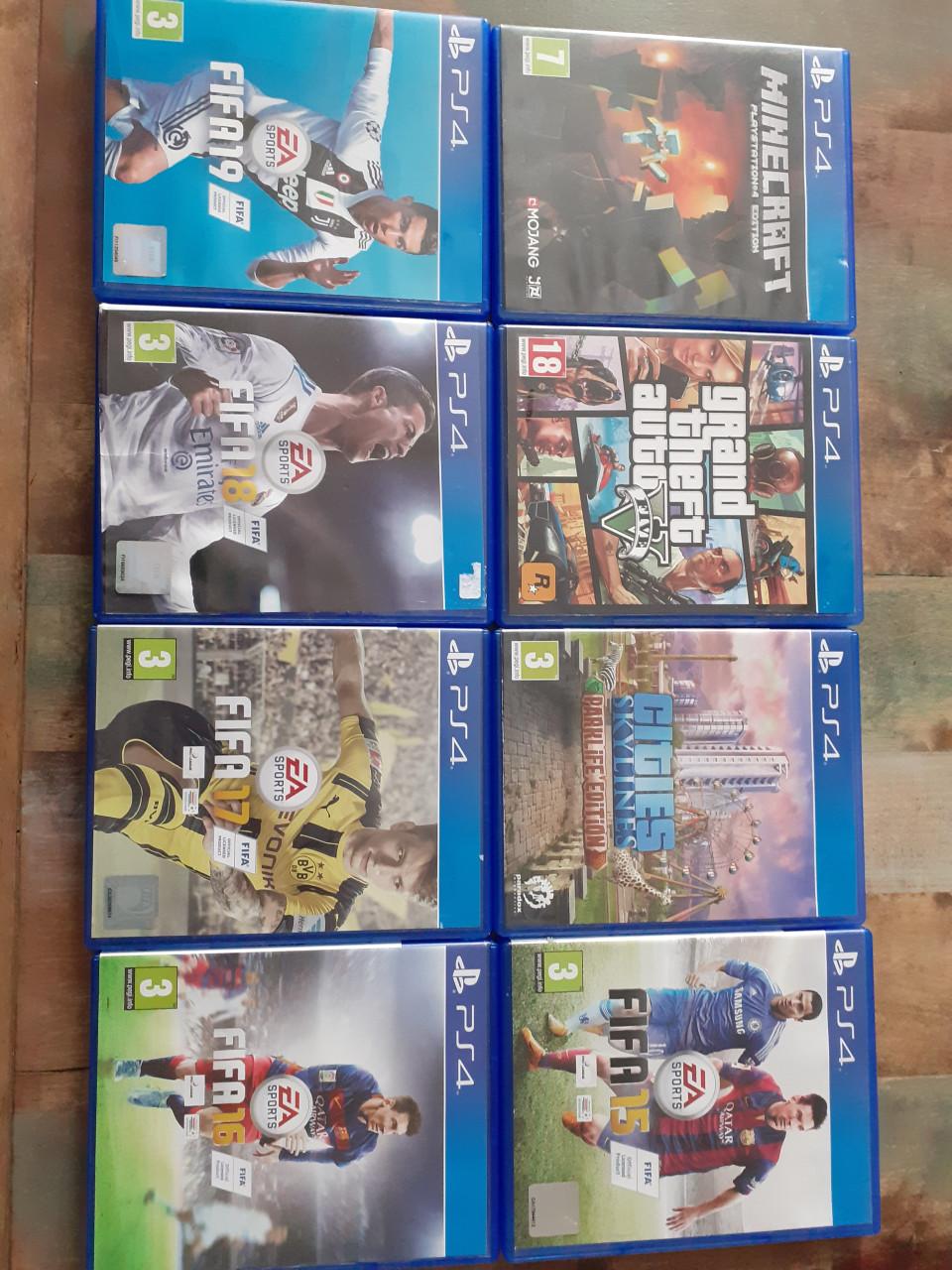 PS4 games 8 stuks