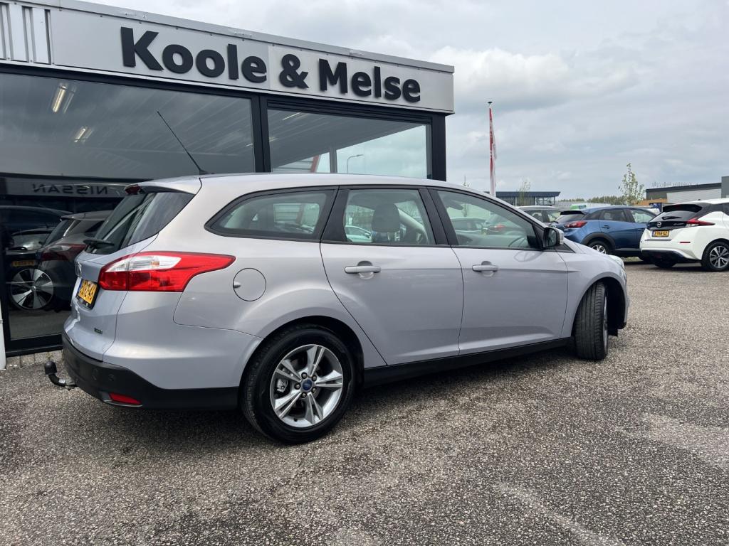 Ford Focus 1.0 ecoboost 100pk edition , trekhaak , voorruitverwarming