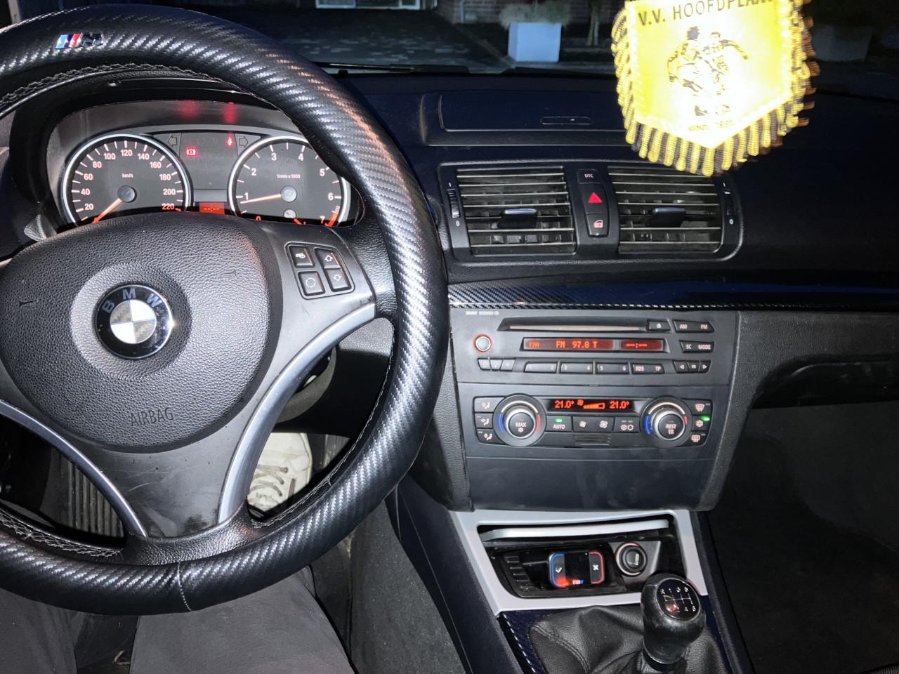 BMW 1-Serie 2.0 118I 3DR 2007 Grijs