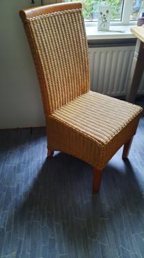 2 rieten eetkamerstoelen