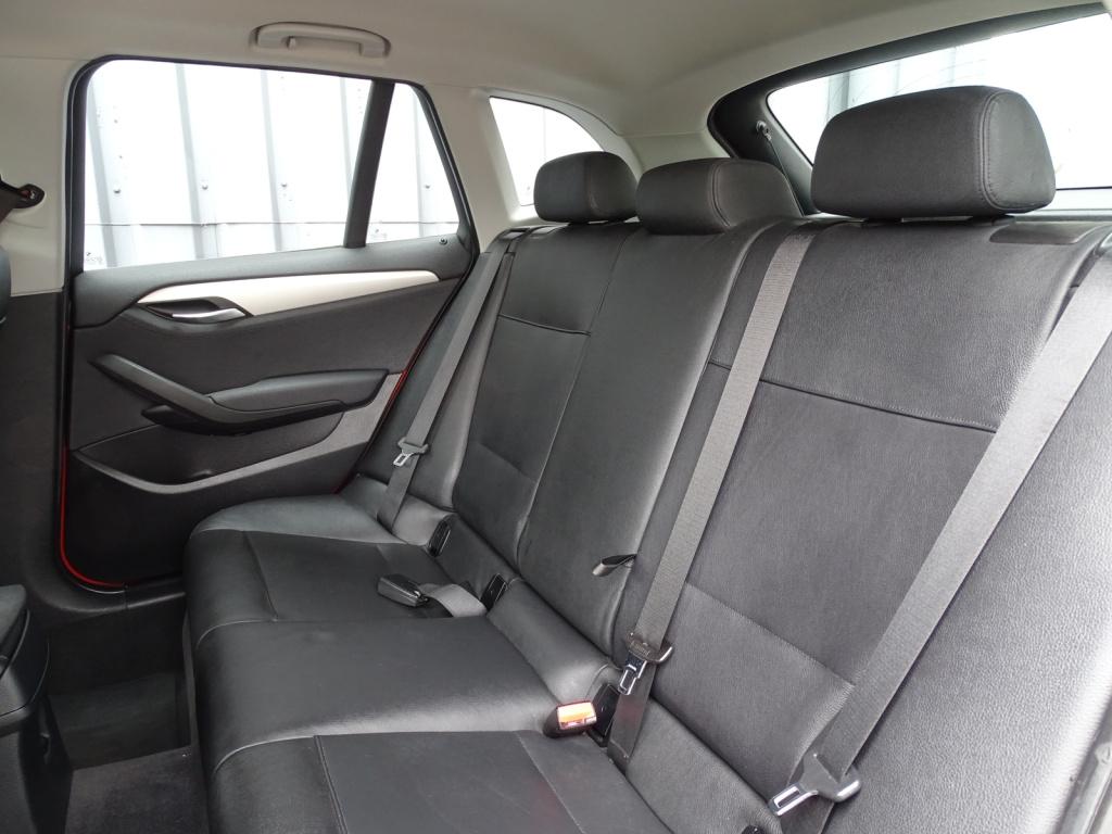BMW X1 sdrive20i upgrade edition automaat | leder | navi