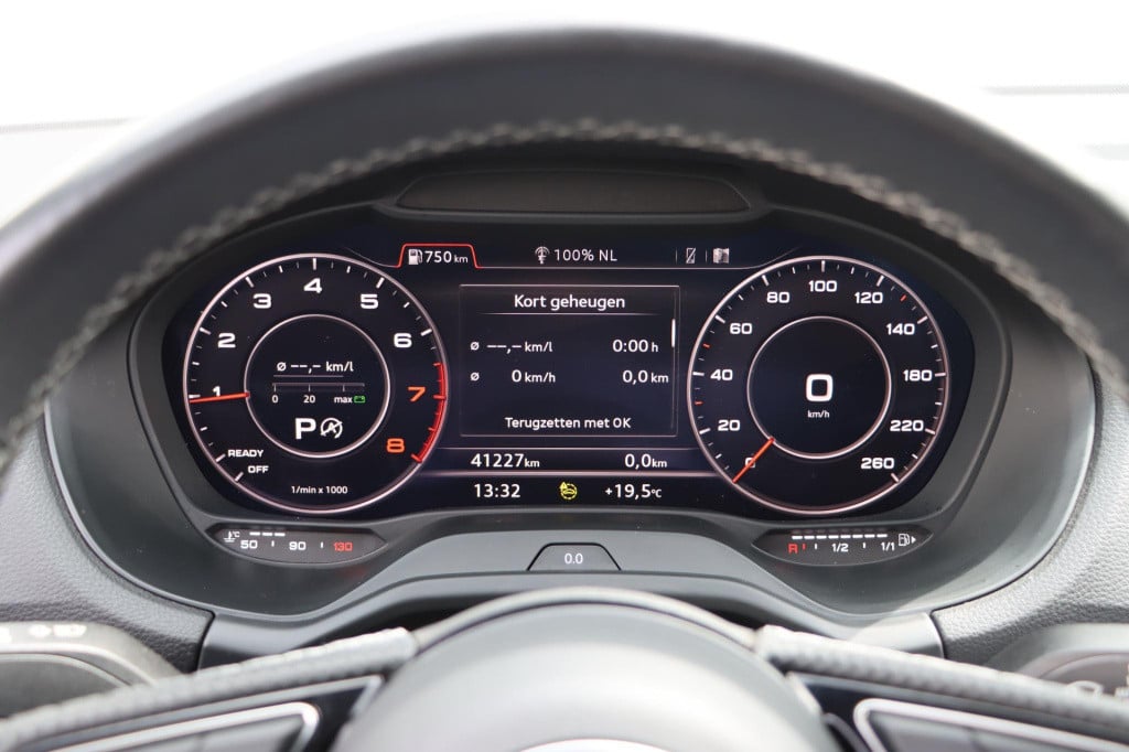 Audi Q2 35 tfsi s edition 150pk s-tronic
