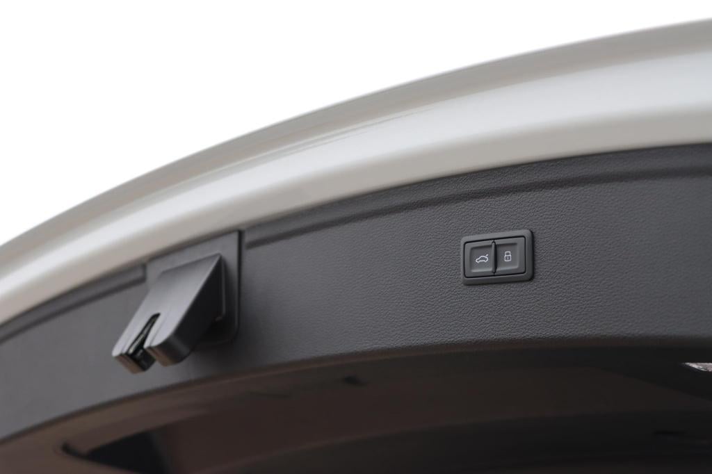 Audi Q5 50 tfsi e s edition competition 265pk s tronic | stoelverwarming | 