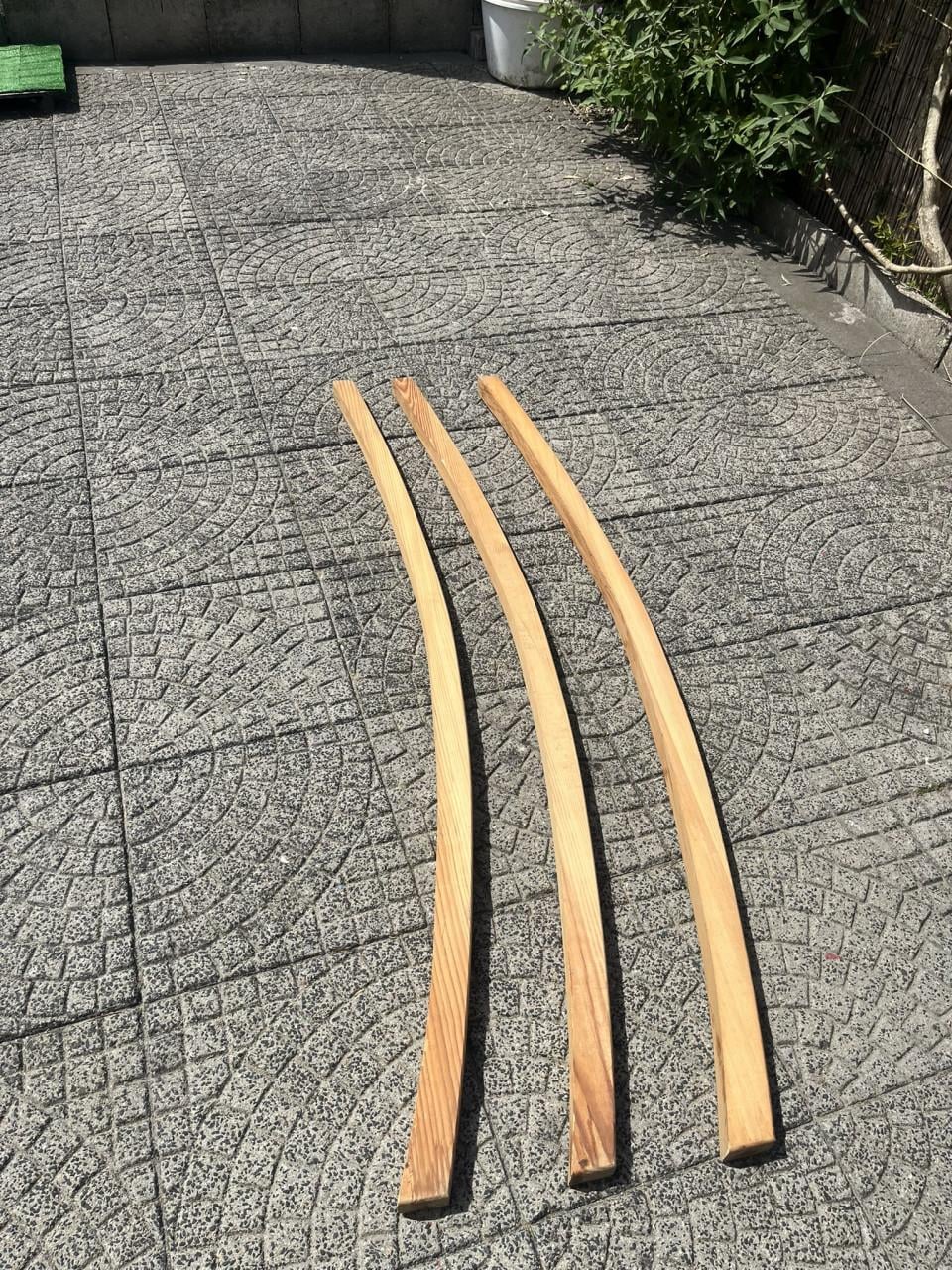 3 Gebogen houten balkjes