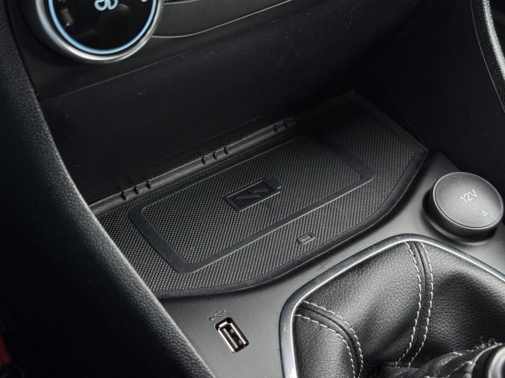 Ford Fiesta 1.0 ecoboost hybrid titanium multimedia pack, nl-auto!