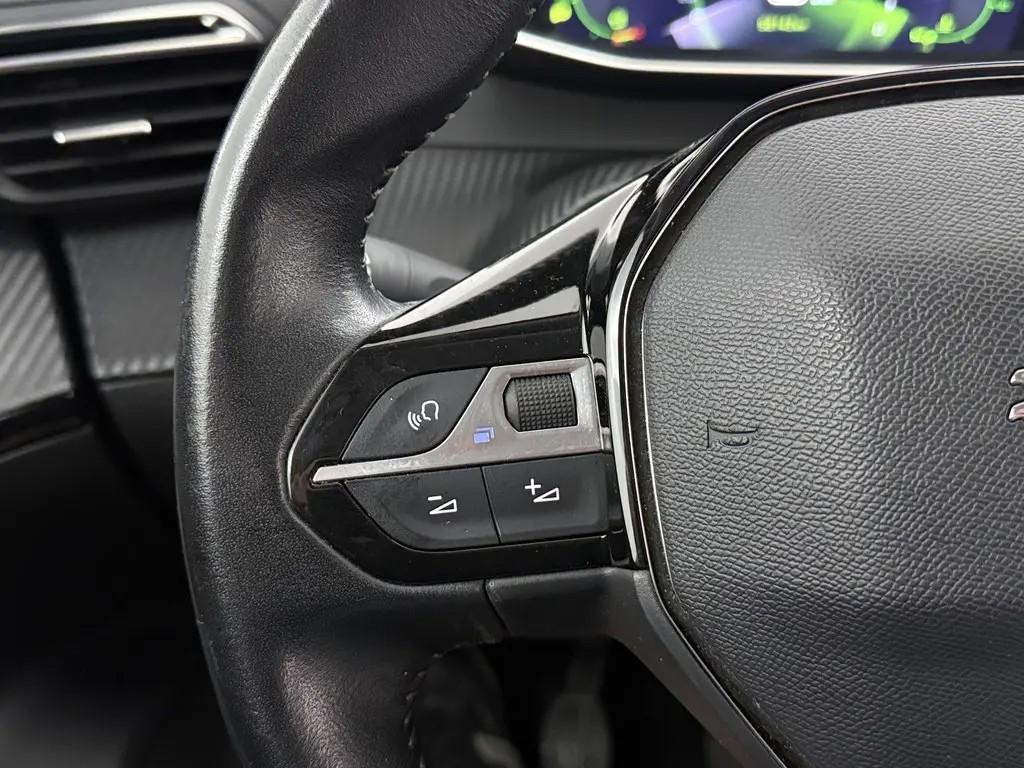 Peugeot 2008 suv 1.2 allure clim/nav/cam/lmv