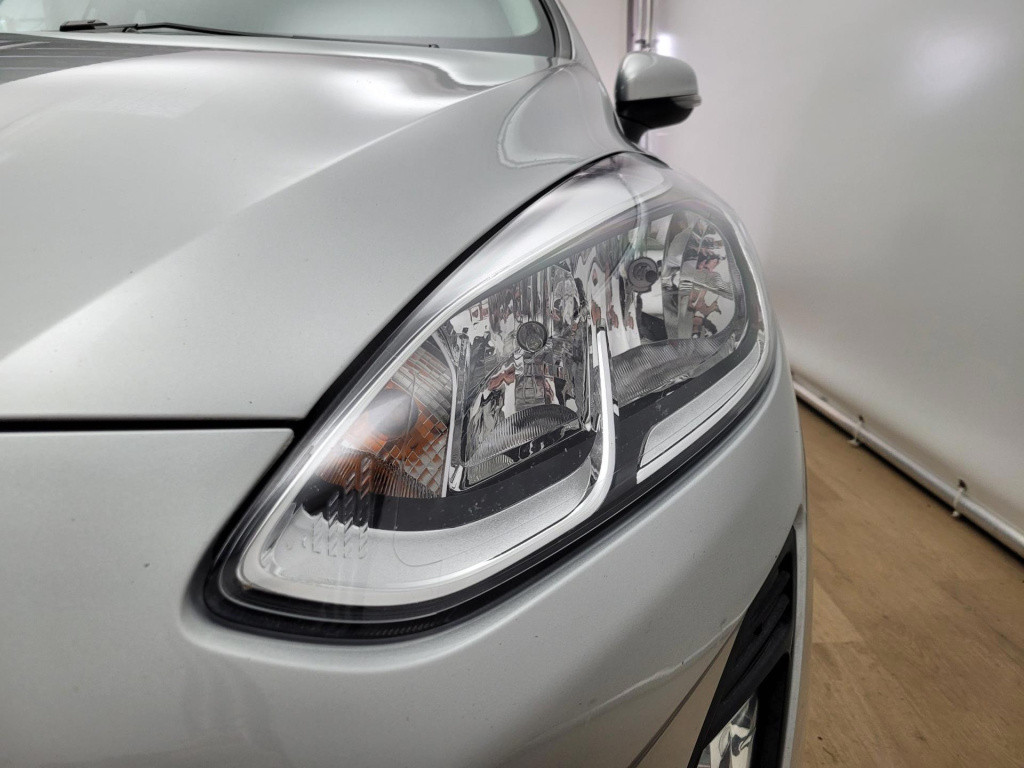 Ford Fiesta 1.1 trend | voorruitverwarming | velgen | cruisecontrol | groot