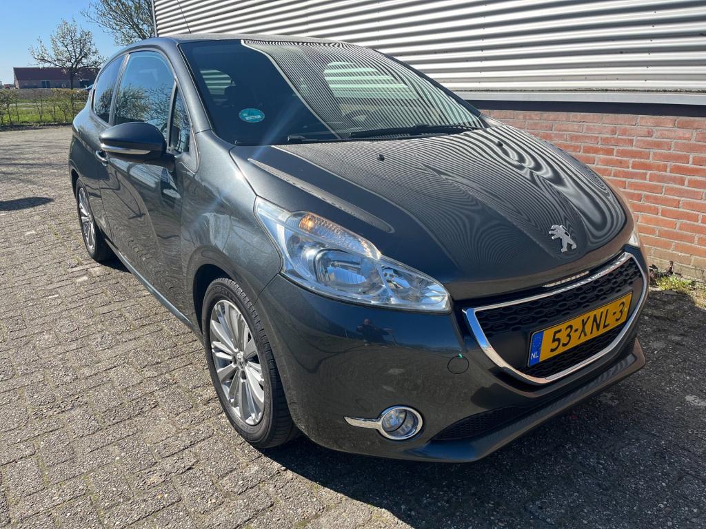 Peugeot 208 1.4 vti envy | orig. nl | navi | climate | cruise