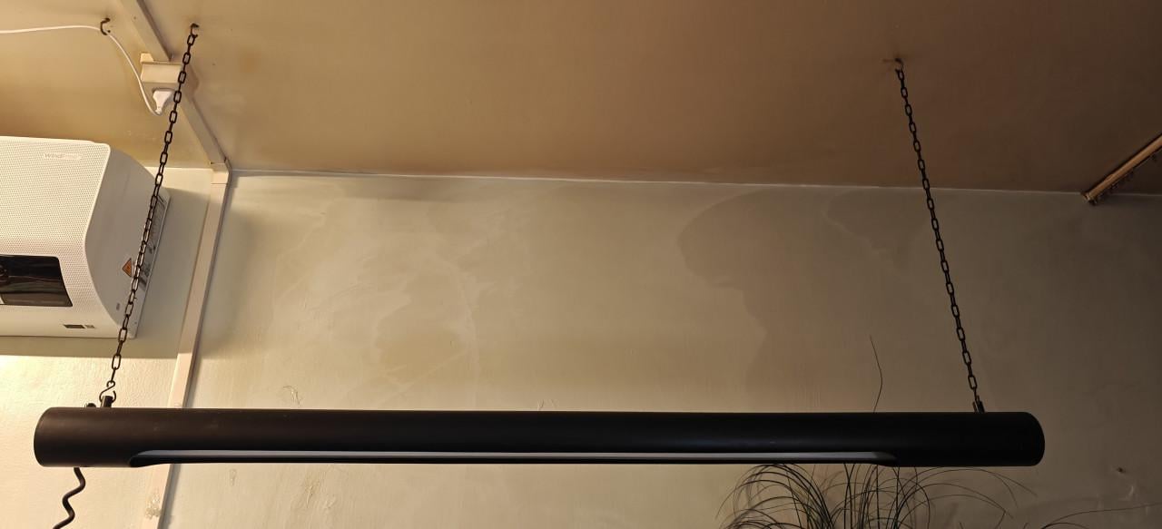 2 hangende tl lampen