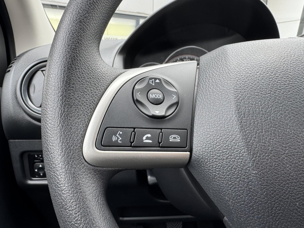 Mitsubishi Space Star 1.2 connect+ | apple carplay/android auto | aircondit