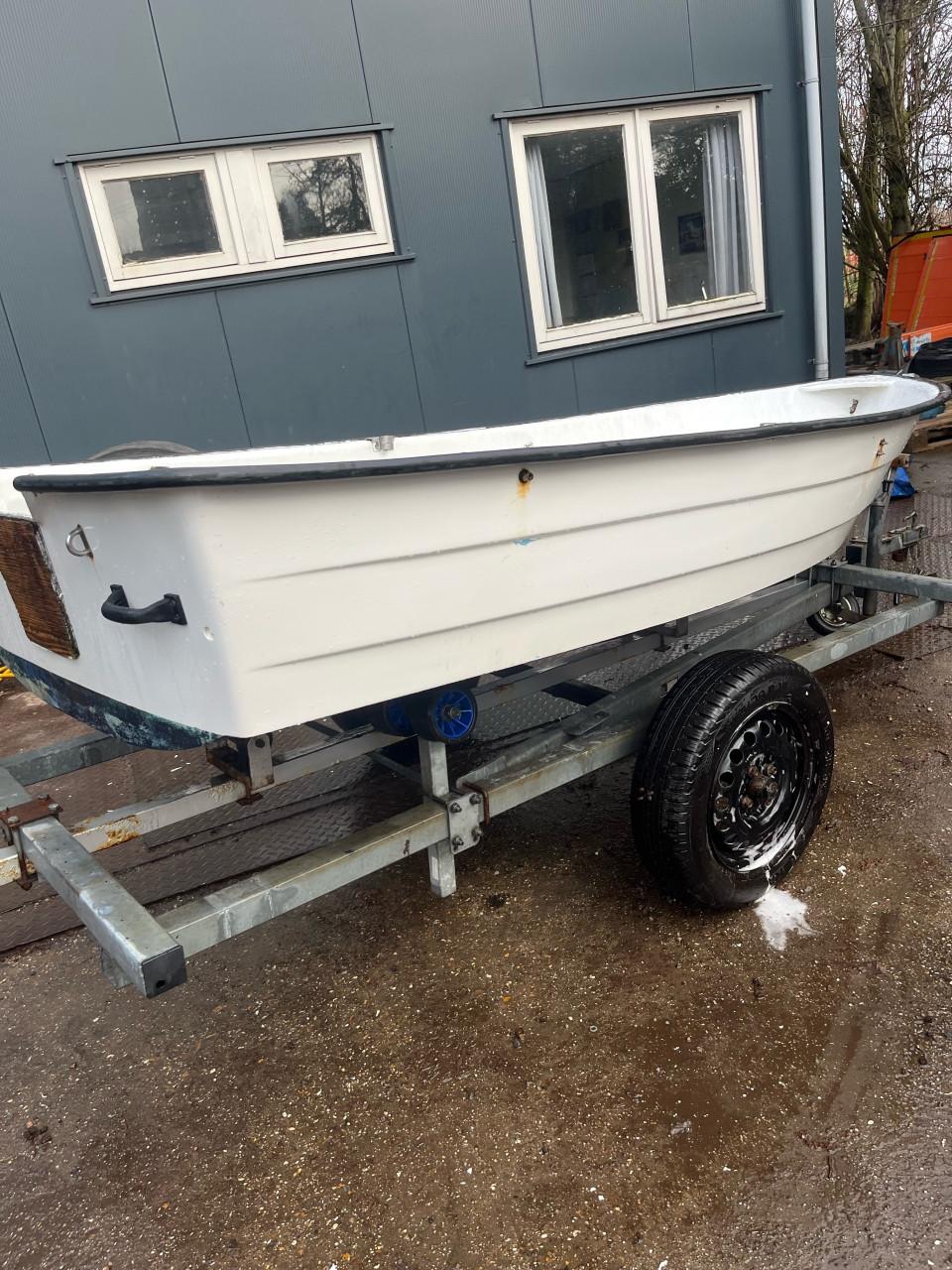 Crescent 310 met 5 pk Yamaha