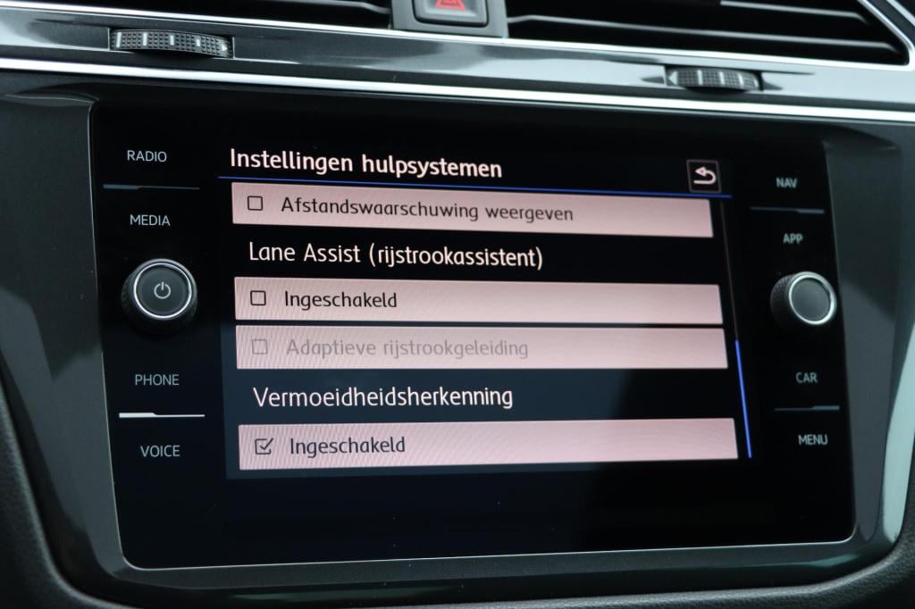 Volkswagen Tiguan 1.4 tsi comfortline business r