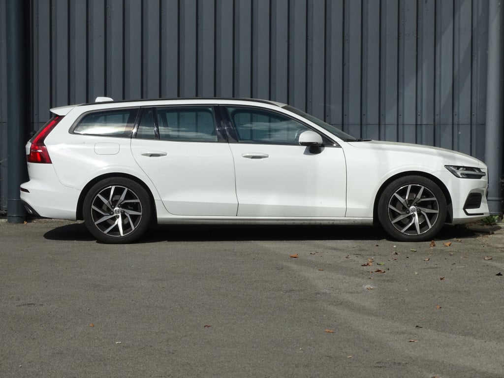 Volvo V60 2.0 t4 automaat business pack connect | apple carplay/android aut