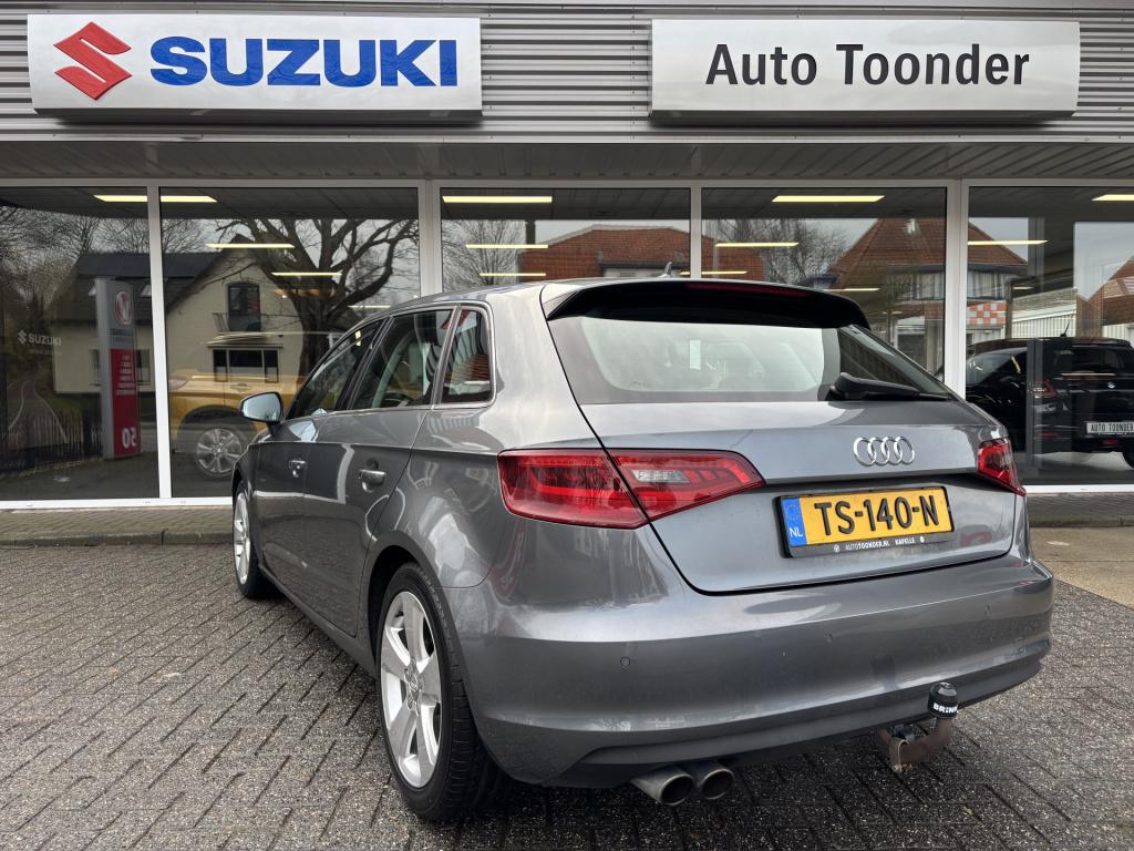 Audi A3 sportback s-tronic 1.4 tfsi ambiente pro line plus