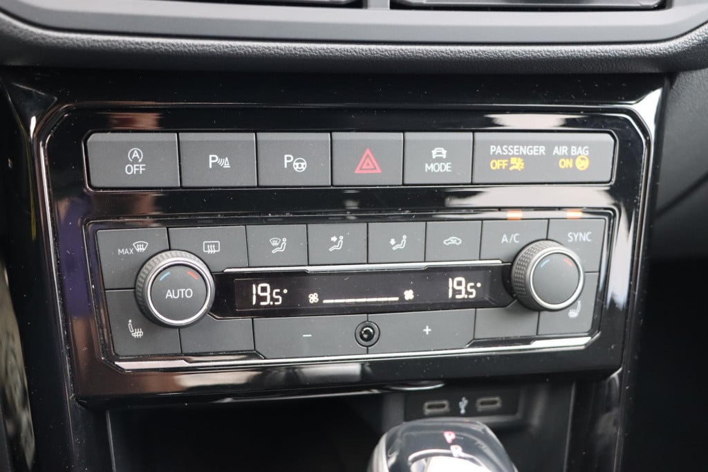 Volkswagen T-cross 1.5 tsi r-line 150pk dsg7