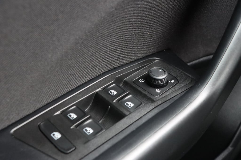 Volkswagen T-roc 1.5 tsi life edition 150pk dsg7