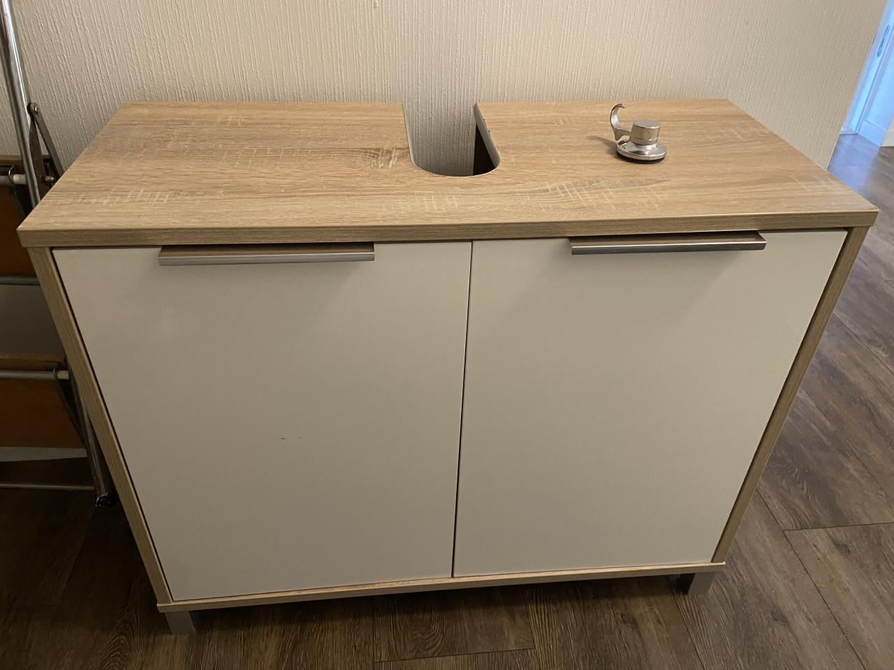 Badkamerkast hoog
